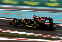 Romain Grosjean, Lotus F1 E22