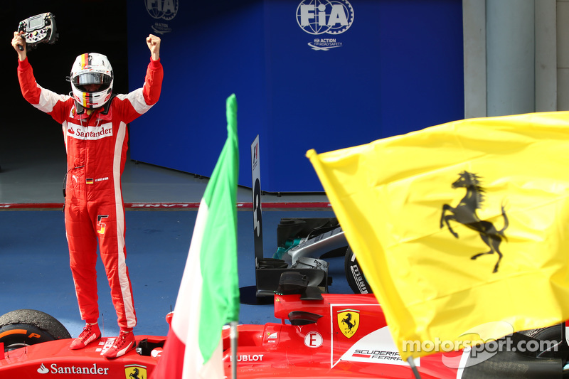 2015: Vettel'in Ferrari ile ilk zaferi