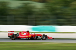 Себастьян Феттель Ferrari SF15-T