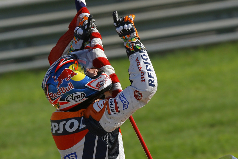 Nicky Hayden juara dunia MotoGP 2006
