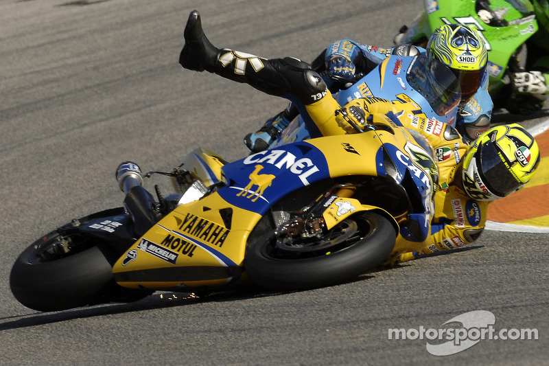 Valencia 2006: Sturz von Valentino Rossi