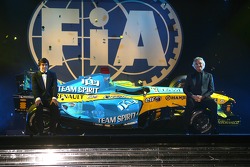 费尔南多•阿隆索,弗拉维奥•布里亚托雷参加FIA F1年度颁奖典礼
