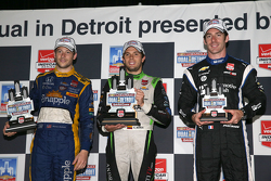 Podio: Ganador de la Carrera Carlos Muñoz, Andretti Autosport Honda, el segundo lugar de Marco Andretti, Andretti Autosport Honda y tercer lugar Simon Pagenaud, equipo Penske Chevrolet