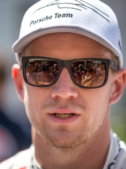 #19 Porsche Team Porsche 919 Hybrid: Nico Hulkenberg