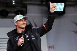 Nico Hulkenberg, Sahara Force India F1 en el concierto después de la carrera