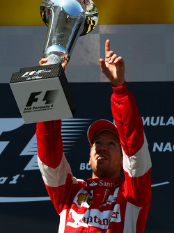 Il vincitore Sebastian Vettel, Ferrari