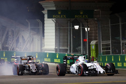 Felipe Massa, Williams FW37 lidera a Nico Hulkenberg, Sahara Force India F1 VJM08