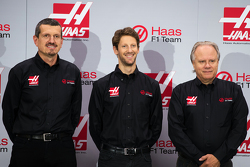 Günther Steiner, Teamchef Haas F1 Team, Romain Grosjean, Haas F1 Team, und Gene Haas, Besitzer Haas
