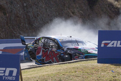 Unfall von Chaz Mostert, Prodrive Racing Australia, Ford