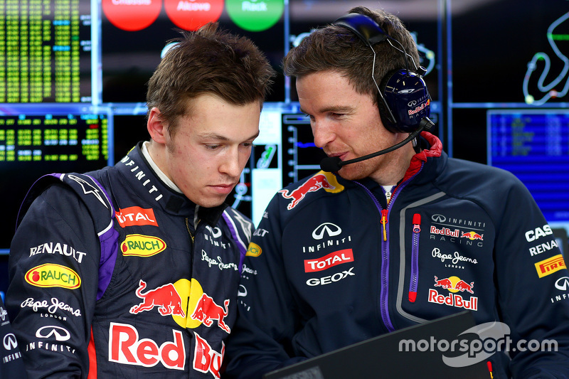 Майкл. Инженер, который отвечает за мои отличные старты.