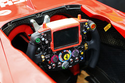 Ferrari SF15-T, Lenkrad