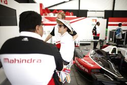 Dilbagh Gill, Team Principal della Mahindra Racing con Bruno Senna, Mahindra Racing