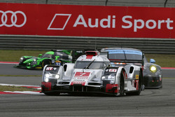 #7 Audi Sport Team Joest Audi R18 e-tron quattro: Marcel Fässler, Andre Lotterer, Benoit Tréluyer