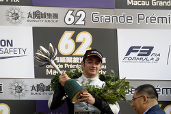 Podyum: İkinci Charles Leclerc, Van Amersfoort Racing