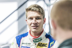Sebastian Asch, Mercedes-AMG C 63 DTM, bei der Sitzanpassung