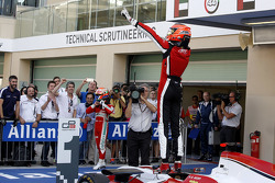 2015 kampioen Esteban Ocon, ART Grand Prix
