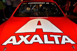 Das neue Farbdesign für Dale Earnhardt Jr., Hendrick Motorsports Chevrolet, mit Sponsor Axalta