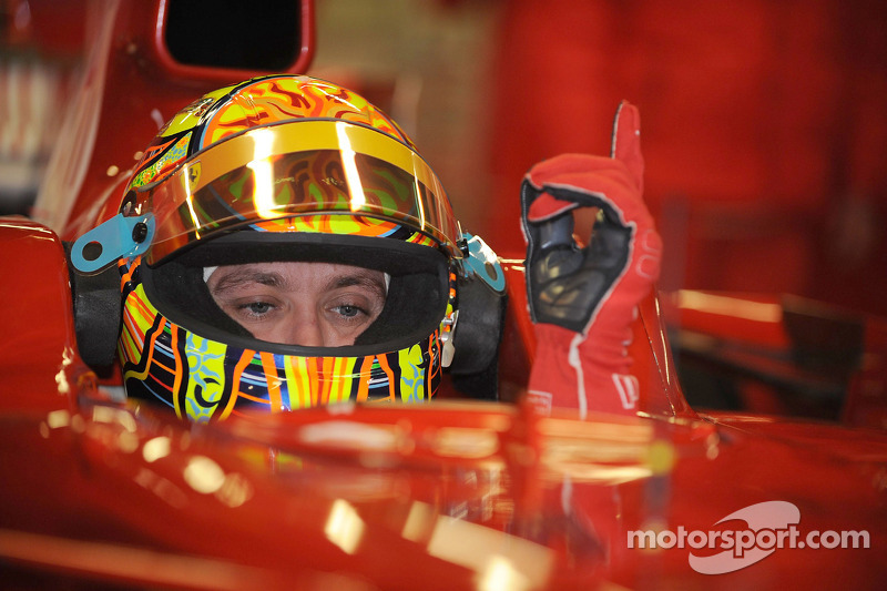 Valentino Rossi test ediyorFerrari F2008