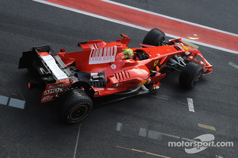 Test de Valentino Rossi con la Ferrari F2008.