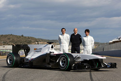 Pedro de la Rosa, BMW Sauber F1 Team, Peter Sauber, BMW Sauber F1 Team, Team Principal, and Kamui Kobayashi, BMW Sauber F1 Team with the C29