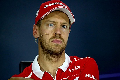 FIA начала расследование в отношении Феттеля после Баку