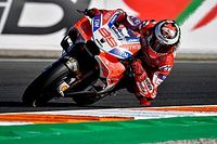 Lorenzo domina en Valencia y M&aacute;rquez suma su 26&ordf; ca&iacute;da del a&ntilde;o
