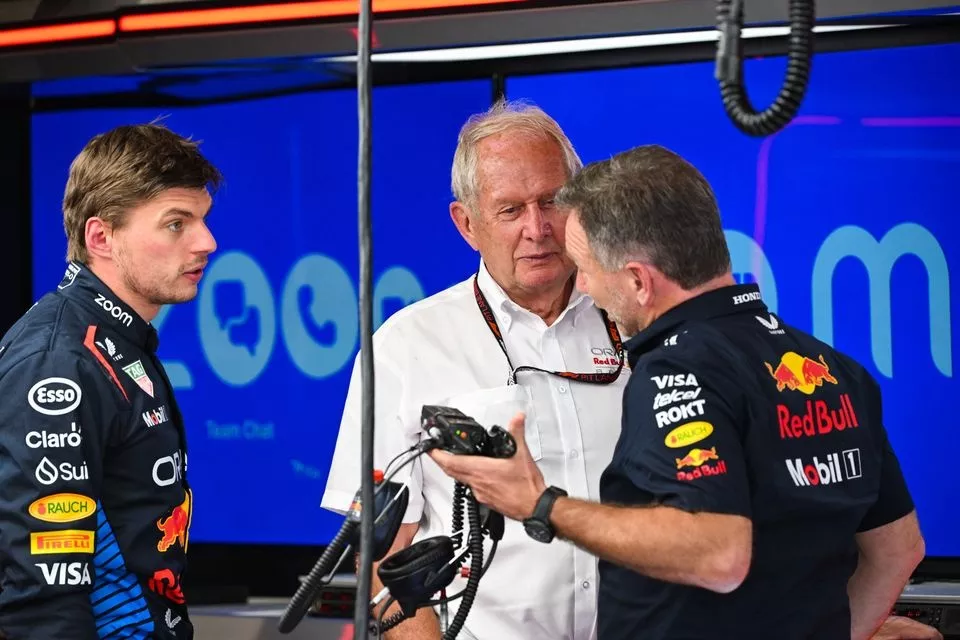 Max Verstappen, Red Bull Racing, Helmut Marko, Consultant, Red Bull Racing, Christian Horner, Team Principal, Red Bull Racing