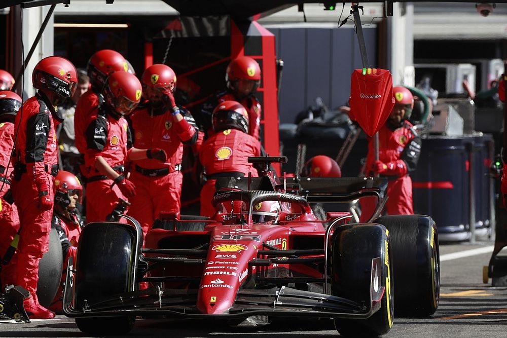 Charles Leclerc, Ferrari F1-75, makes a stop