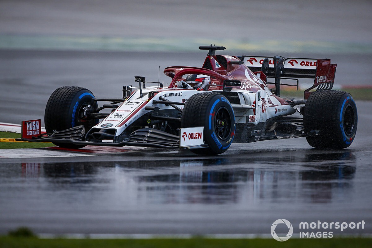 アルファロメオ、予選で2台Q3進出。雨のFP3での走り込みは「有益だった