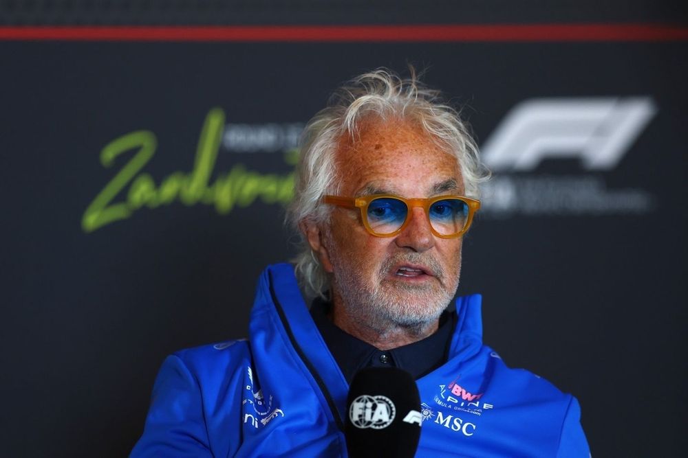 フラビオ・ブリアトーレ氏、アルピーヌがバルテリ・ボッタスのキャデラック契約を支援したと主張