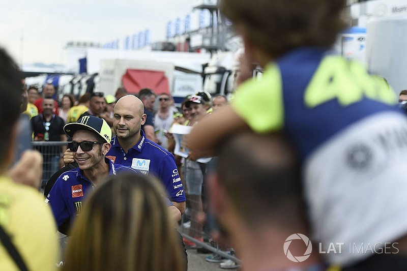 MOTO GP GRAND PRIX D'ITALIE DE MISANO 2018 Valentino-rossi-yamaha-factor-