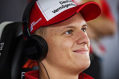 Mick Schumacher cerca de integrarse a Ferrari