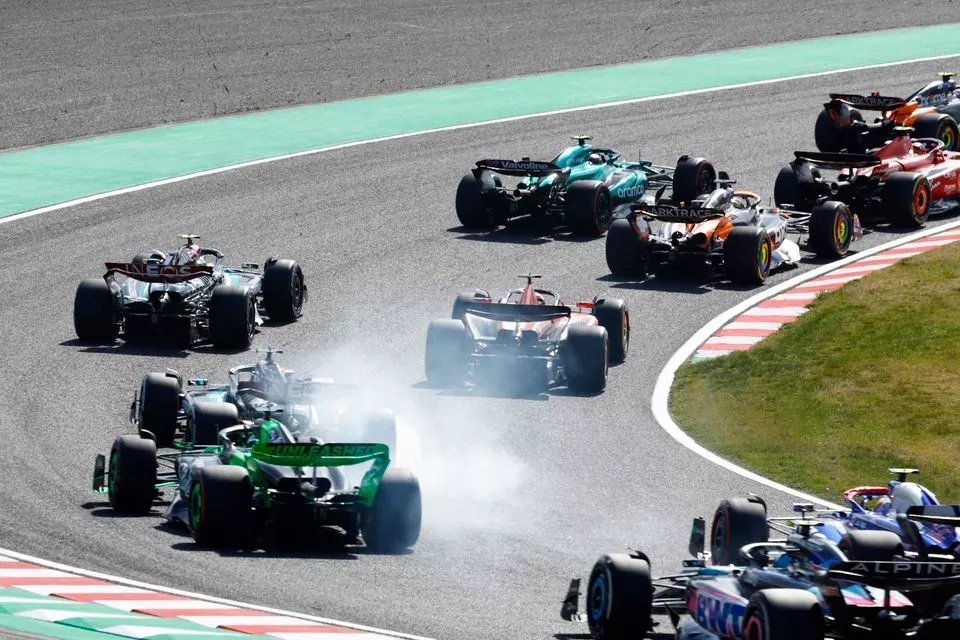 Fernando Alonso, Aston Martin AMR24, Oscar Piastri, McLaren MCL38, Lewis Hamilton, Mercedes F1 W15, Charles Leclerc, Ferrari SF-24, George Russell, Mercedes F1 W15, Valtteri Bottas, Kick Sauber C44, at the restart
