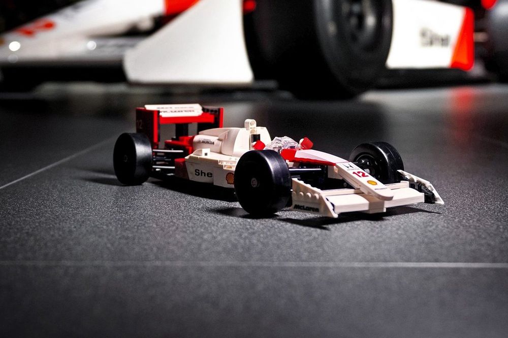 アイルトン・セナ　McLaren MP4/4 クリスタルモデル アイルトン・セナ McLaren MP4/4 クリスタルモデル