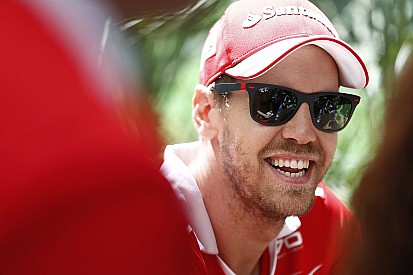 Vettel fa il "pompiere": "La Mercedes non ha mostrato le sue carte"