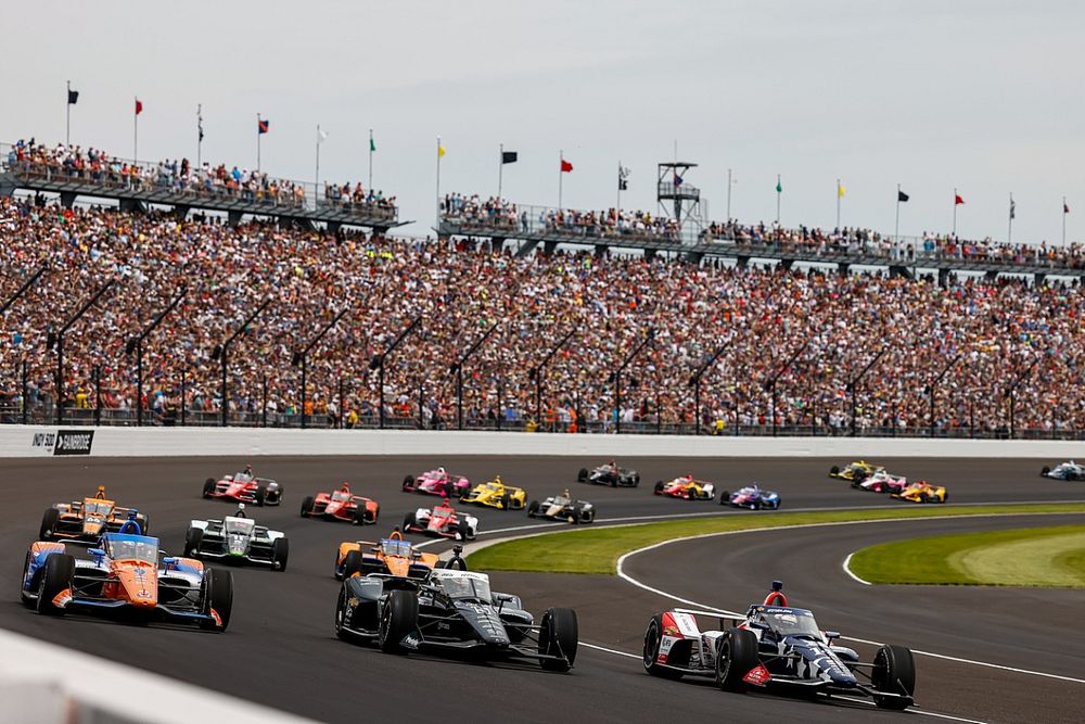 Santino Ferrucci, A.J. Foyt Enterprises Chevrolet Patricio O'Ward, Arrow McLaren Chevrolet Scott Dixon, Chip Ganassi Racing Honda, salida