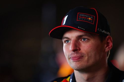 Verstappen llega a Miami tras su ausencia por el inminente nacimiento de su hijo