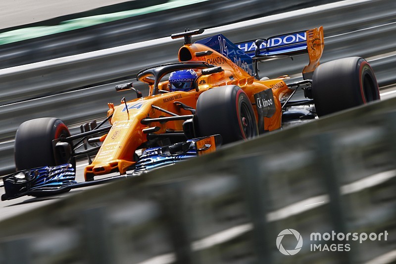 Alonso: Puan için kaotik bir yarışa ihtiyacımız var