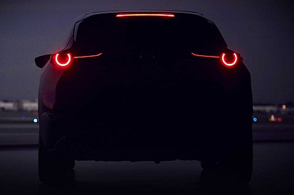 Mazda анонсувала новий компактний кросовер для автосалону в Женеві