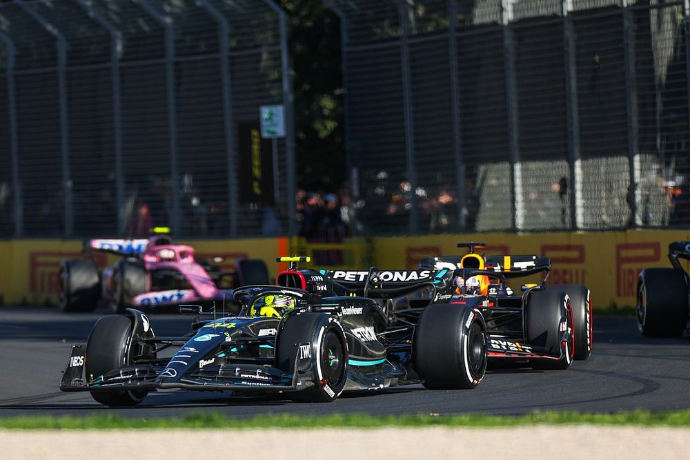 Lewis Hamilton, Mercedes F1 W14, Max Verstappen, Red Bull Racing RB19, Fernando Alonso, Aston Martin AMR23