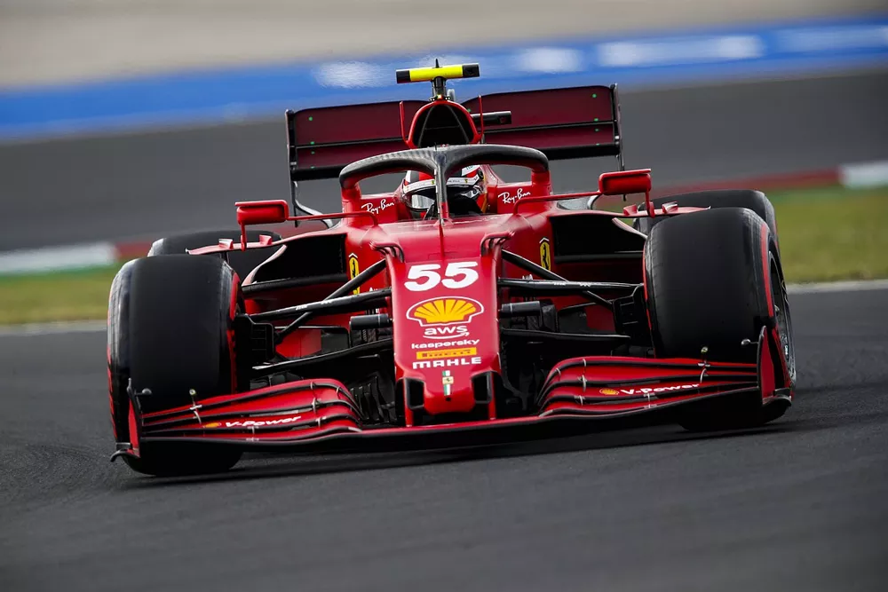 Carlos Sainz Jr., Ferrari SF21