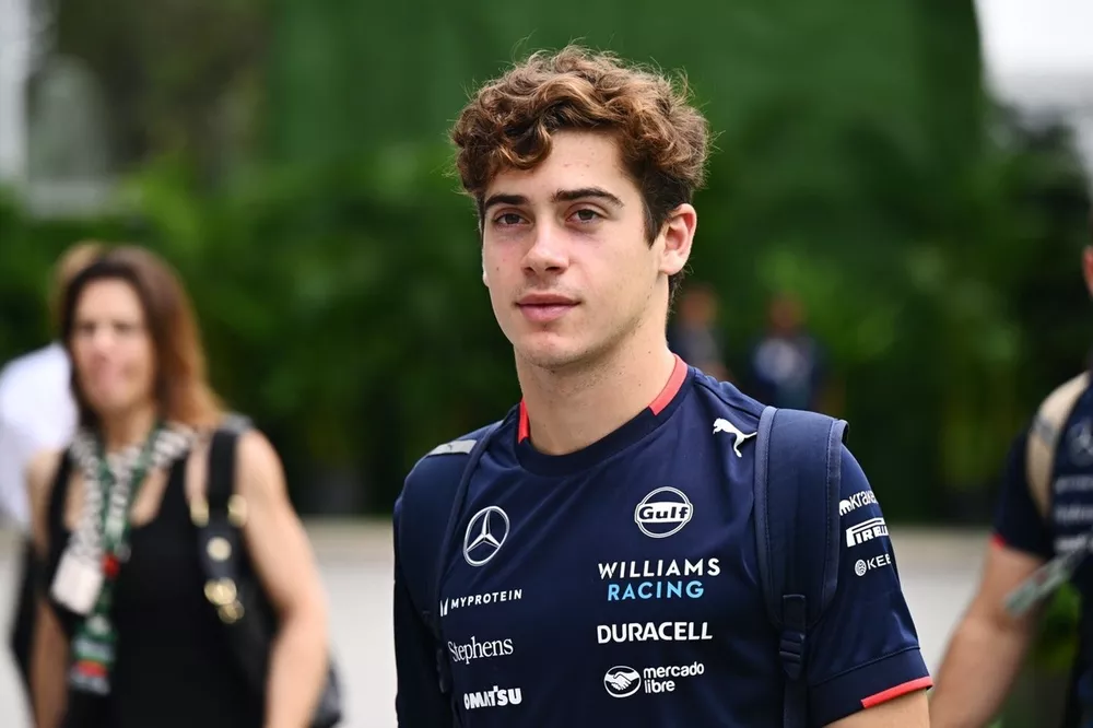 Franco Colapinto, Williams Racing, llega al circuito