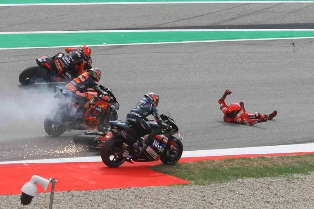 Francesco Bagnaia, Ducati Team crash