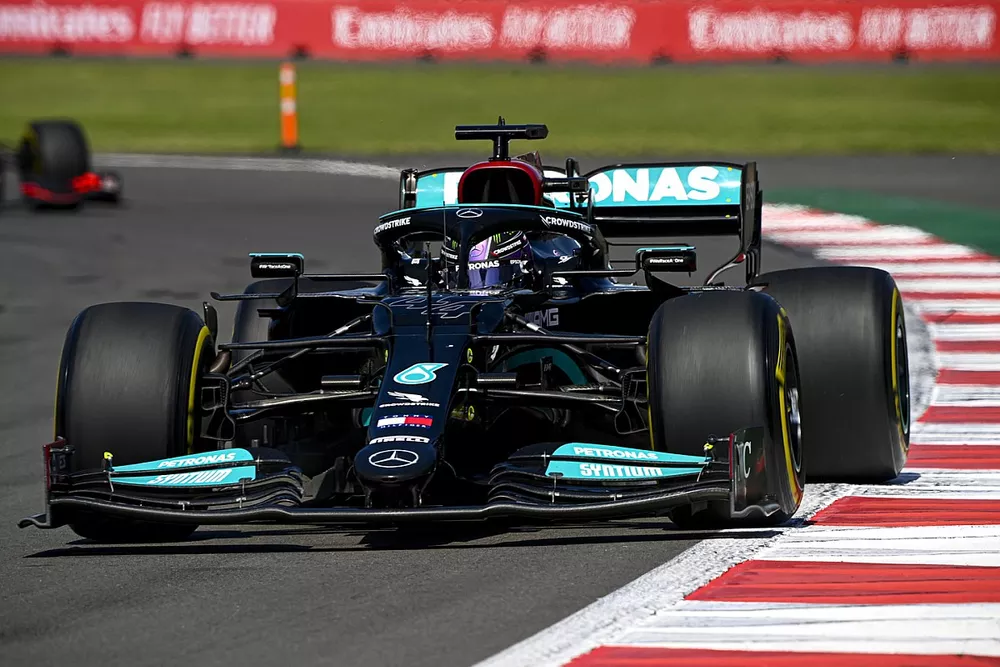 Lewis Hamilton, Mercedes W12