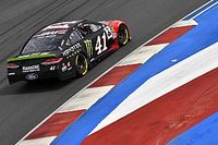 Kurt Busch logra la pole para la inaugural en el Charlotte Roval y Suárez en 17