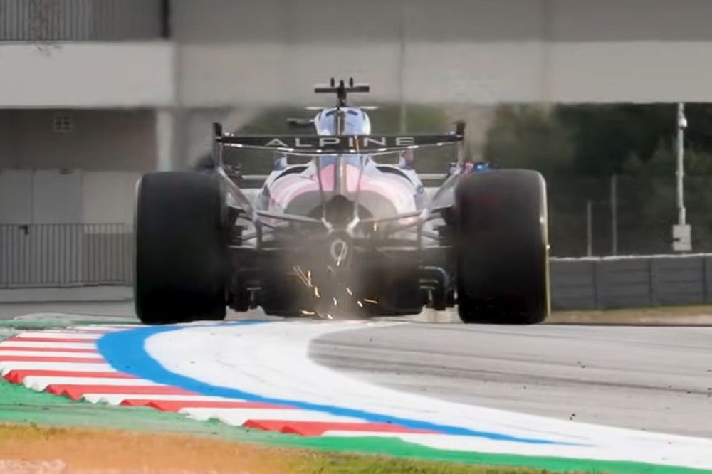 Alpine A526, rear wing