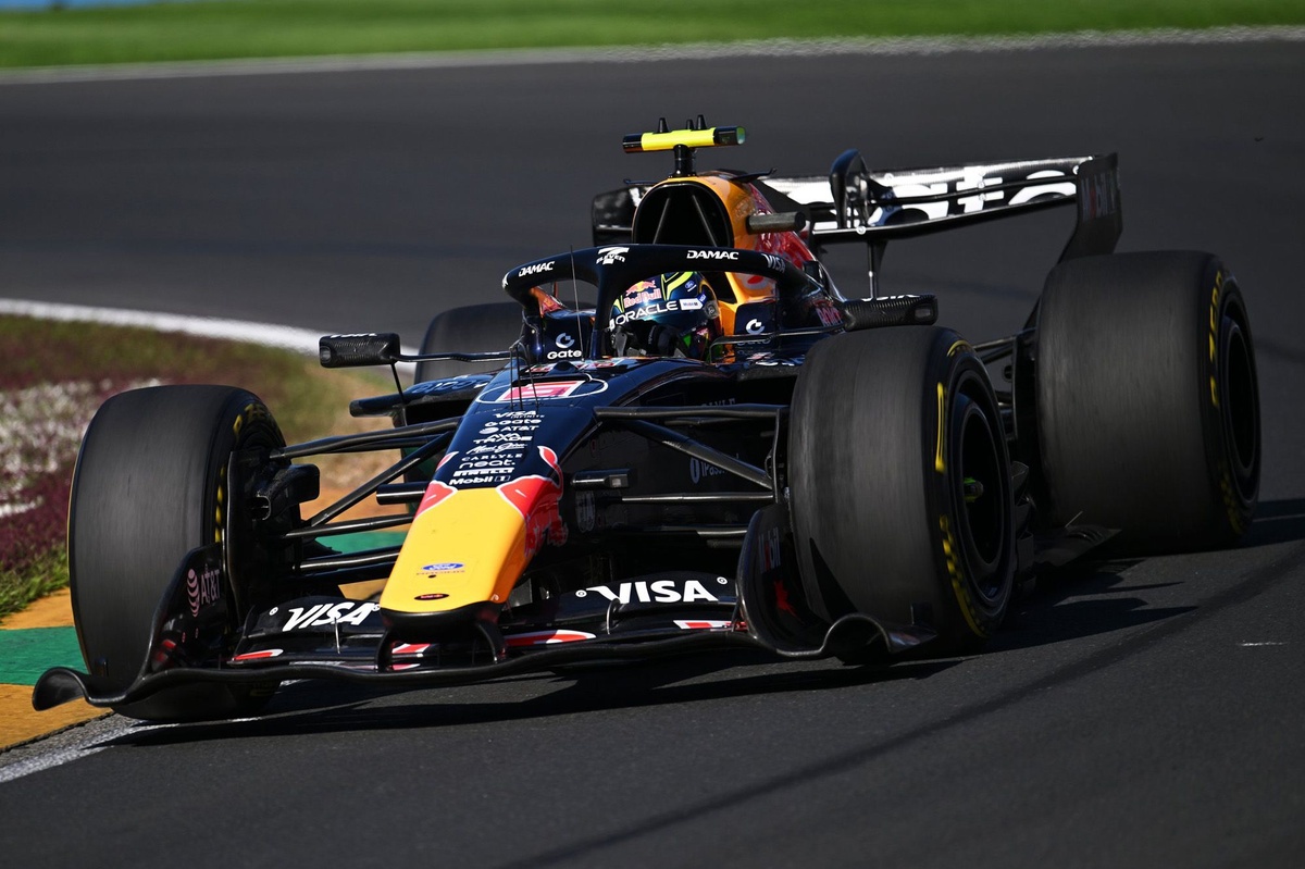 Red Bull perd du temps avec Verstappen, mais "Hadjar a fait du très bon travail"
