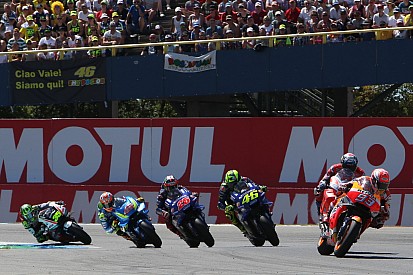 Rossi ve a Márquez como en su dominante temporada 2014 de MotoGP