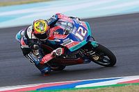 Bezzecchi se estrena en el Mundial; Canet, nuevo l&iacute;der