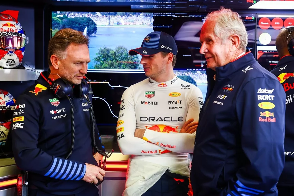 Red Bull Racing Takım Müdürü Christian Horner, Max Verstappen, Red Bull Racing, Red Bull Racing, Red Bull Racing Takım Danışmanı Dr Helmut Marko